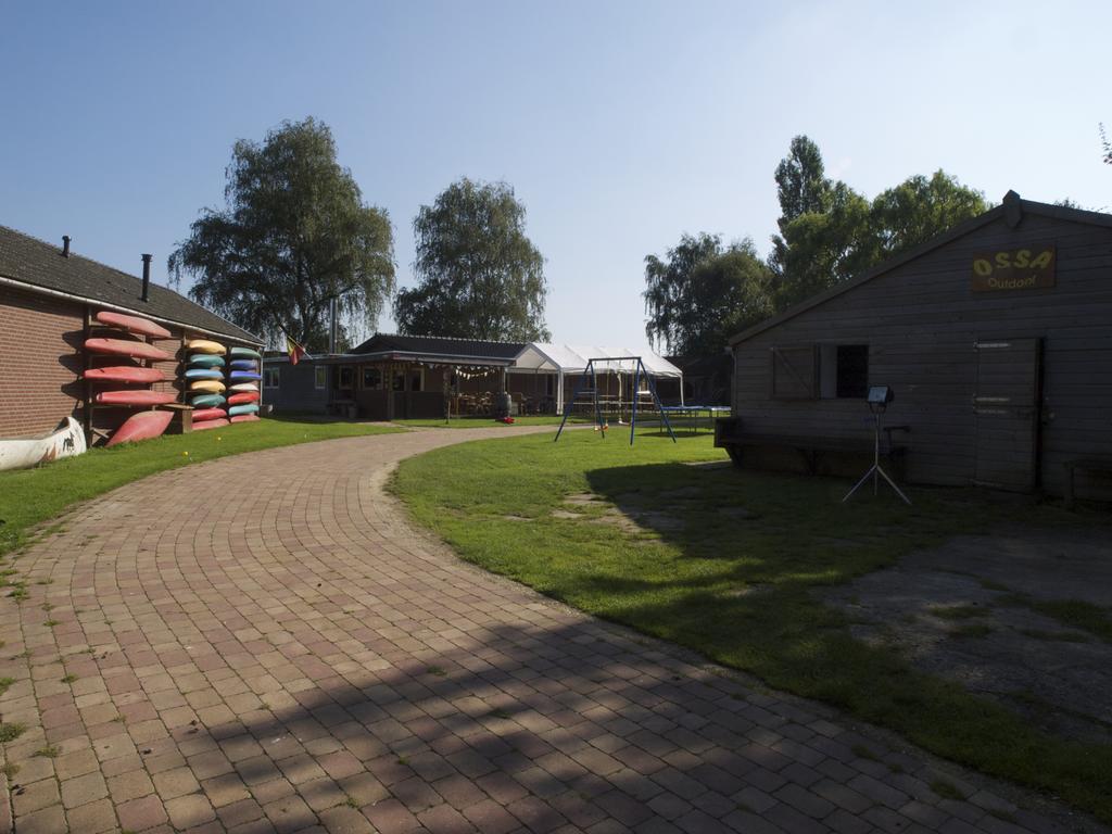 Holiday Home Ossa Basecamp Sint Odiliënberg Oda fotoğraf